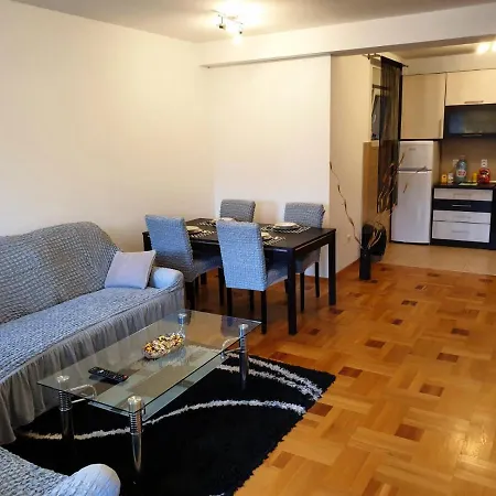 公寓 Apartman 54 M2 Centar 500m 巴尼西卢卡
