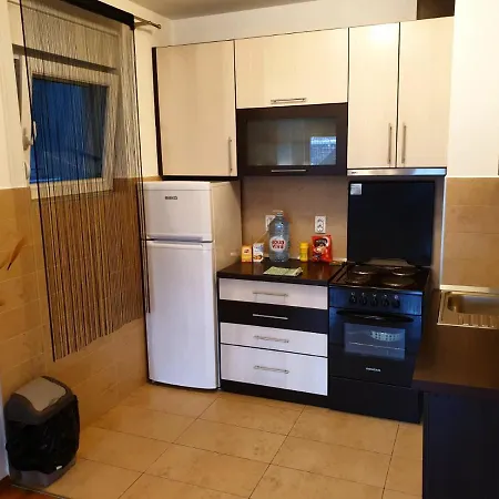 Apartman 54 M2 Centar 500m 公寓 *