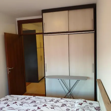 Apartman 54 M2 Centar 500m 巴尼西卢卡