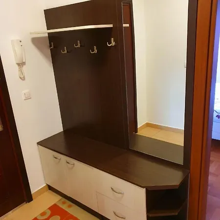 Apartman 54 M2 Centar 500m 公寓